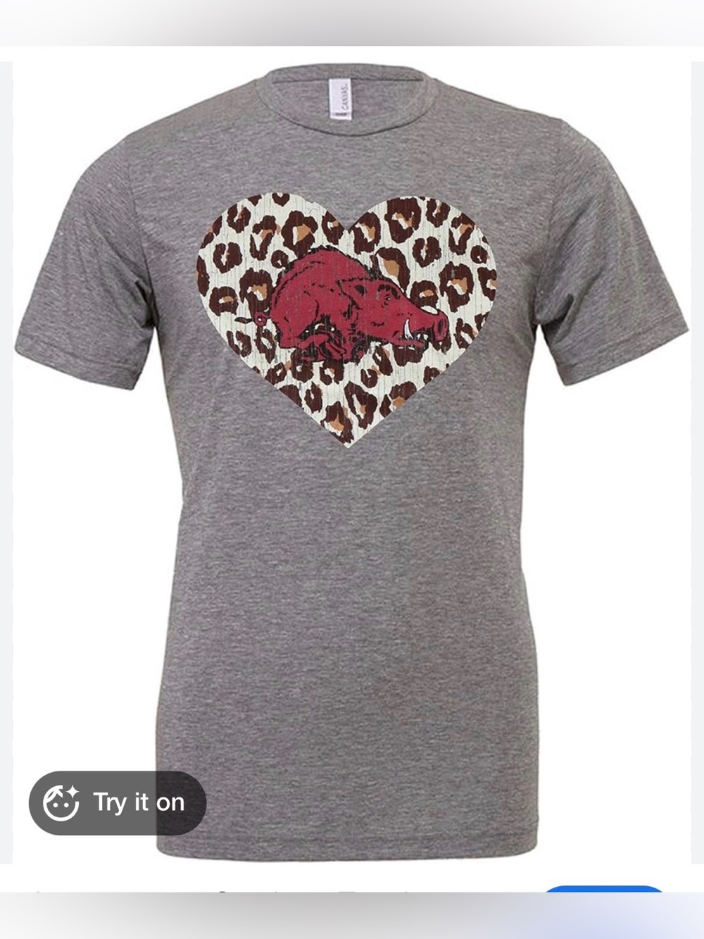 NWT Southern Trend Women’s Arkansas Leopard Heart Hog T-Shirt - Med